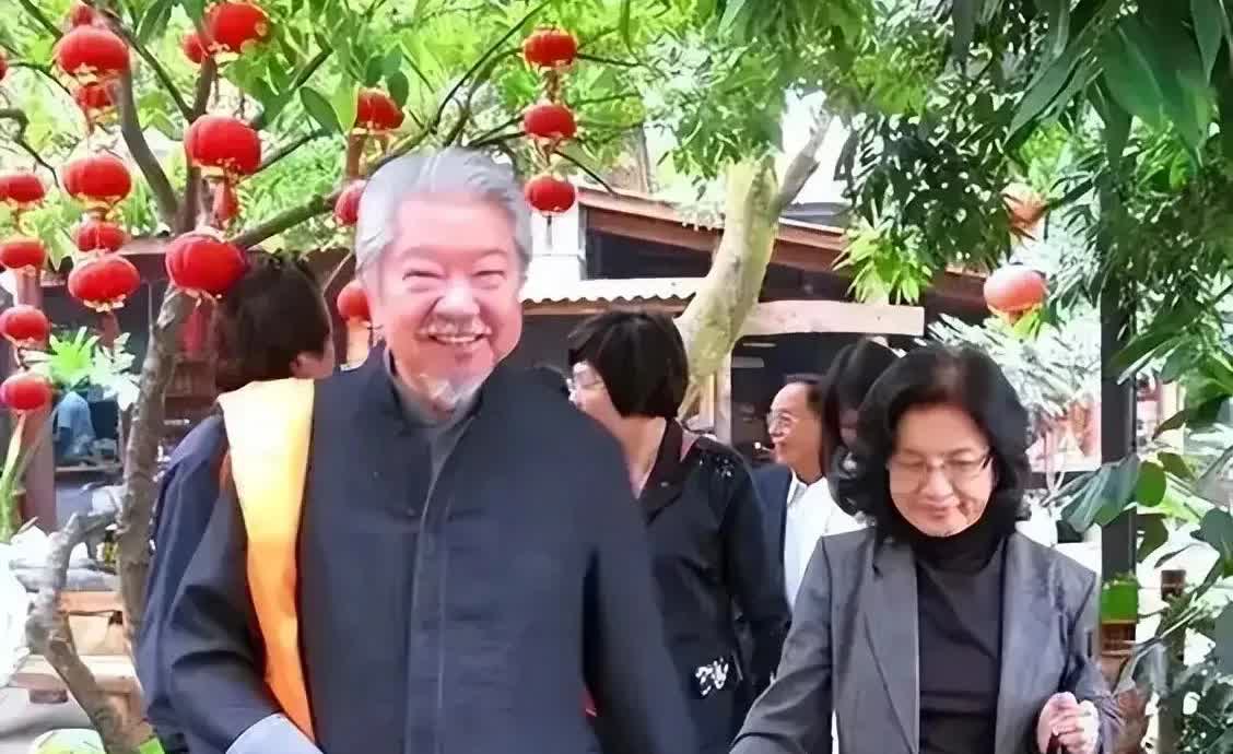 风流不下流！
蔡澜的一生，有多彪悍？
1.择偶条件：会做，爱吃，不管我。
