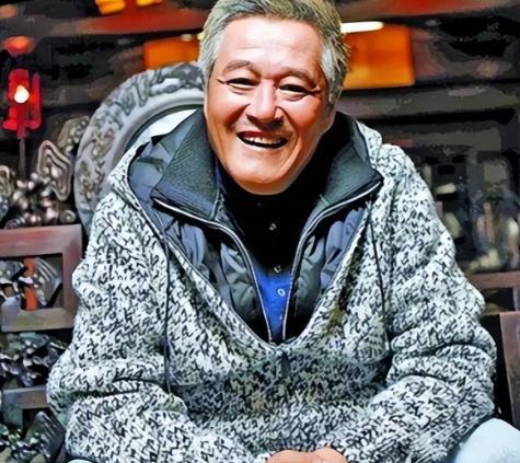 2009年12月，林志玲受邀来沈阳参加商演，赵本山听说后，亲自打电话邀她到家里做
