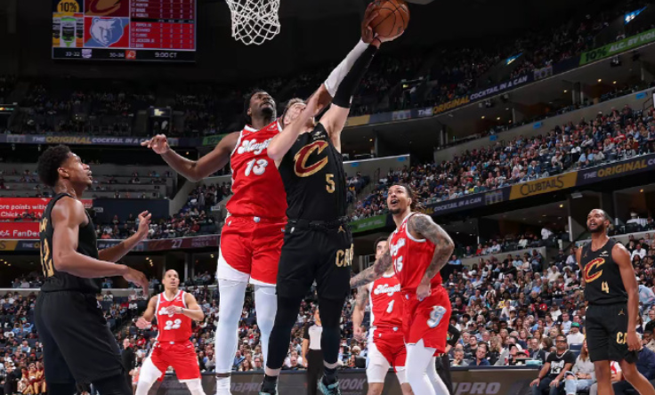 NBA惊现铁血狂潮！骑士进攻核爆，活塞铜墙铁壁，勇士竟成终极BOSS？