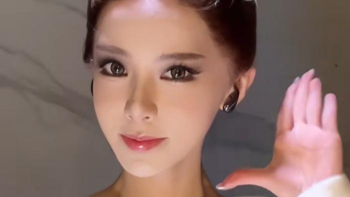 颜值与才华并存，600万粉丝网红“迅猛龙特蕾莎”考上复旦MBA