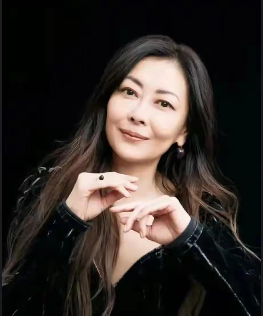 日本顶流女星中山美穗的儿子居然放弃20亿日元遗产！这可不是因为不差钱，也不是母子