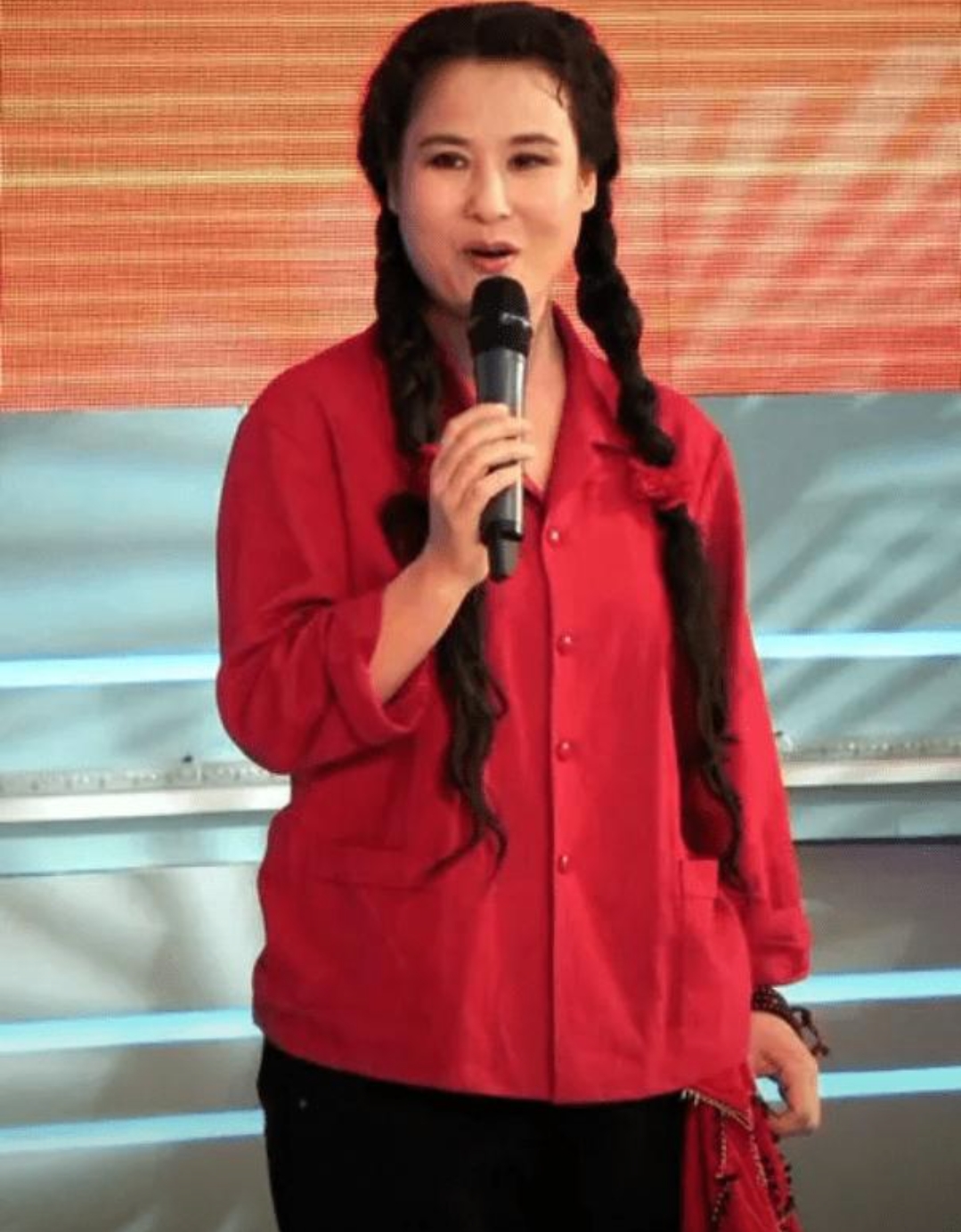 王小华：来三亚看到本山师父我哭了