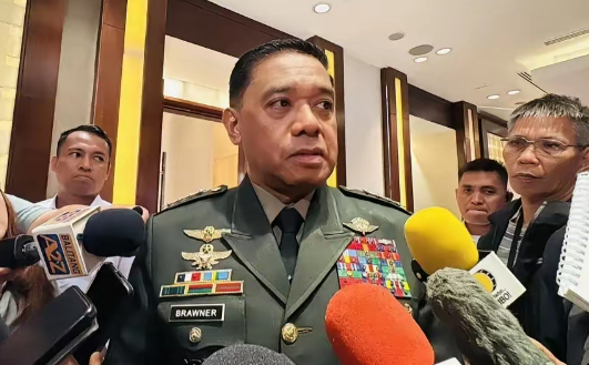 中方敢动仁爱礁破船就“开战”？菲军总长刚放狠话，却被下一幕彻底破防！！
​
菲律