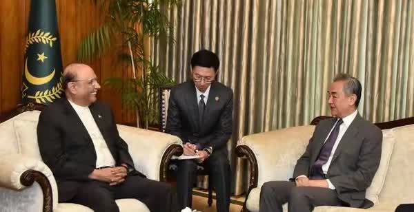 美国的拉拢白费心机？巴铁这次以最直接方式，向中方表明了心迹

​王外长这次到