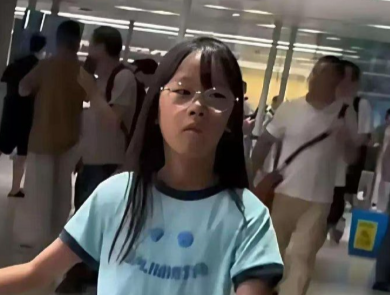 伊能静和秦昊的女儿小米粒，这是一点没遗传妈妈的好基因，妥妥的小秦昊 ​​​