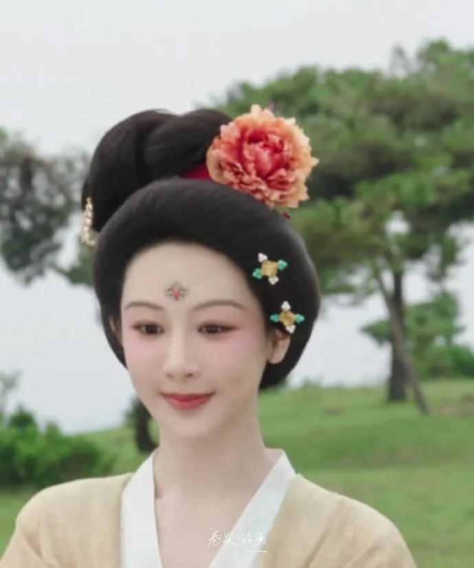 #锦绣芳华收视创新高# 恭喜《锦绣芳华》再破纪录！实时收视率一路飙升，还直接打破