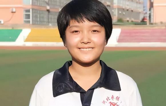 2018年，河北衡水一女孩高考707分，被北京大学录取，谁料，大二时，她竟然选择