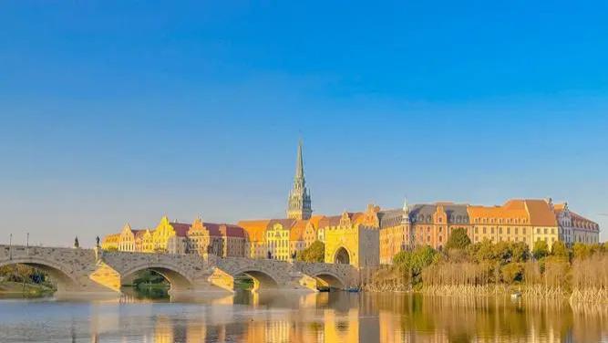 大降300万，把松山湖的底价砸出大窟窿！