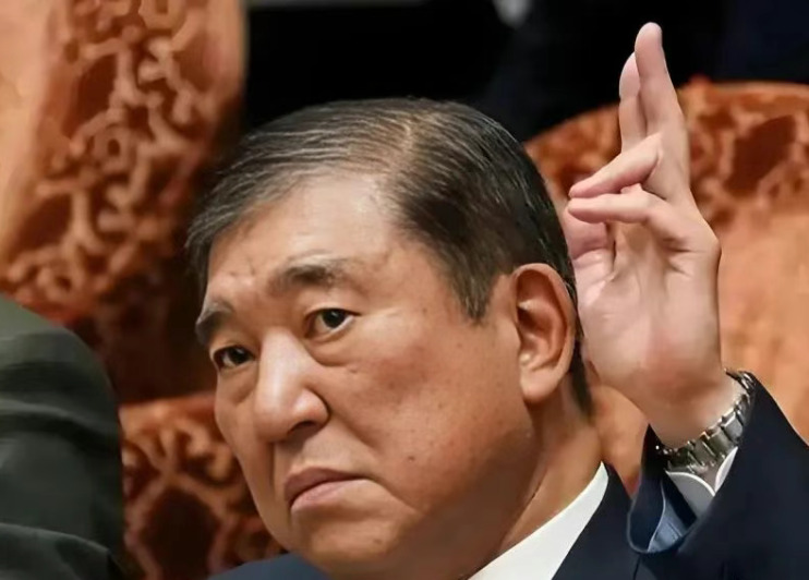石破茂警告美国勿逼太甚











这可是天大的事！曾经对美国唯命是从