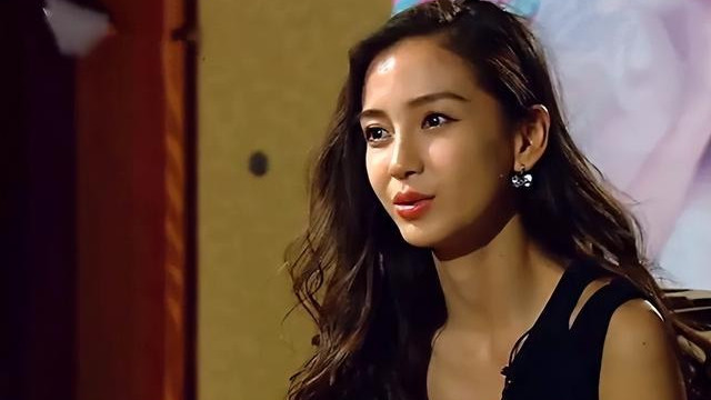 落毛的凤凰不如鸡！忘恩负义的杨颖，再一次沦为了内娱的笑柄