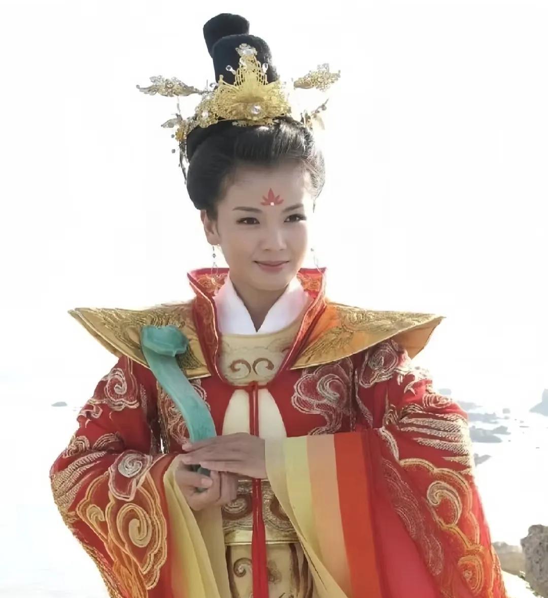 刘涛十三年前演的妈祖的角色含金量还在上升。今天妈祖诞辰1065周年，昨晚刘涛身穿