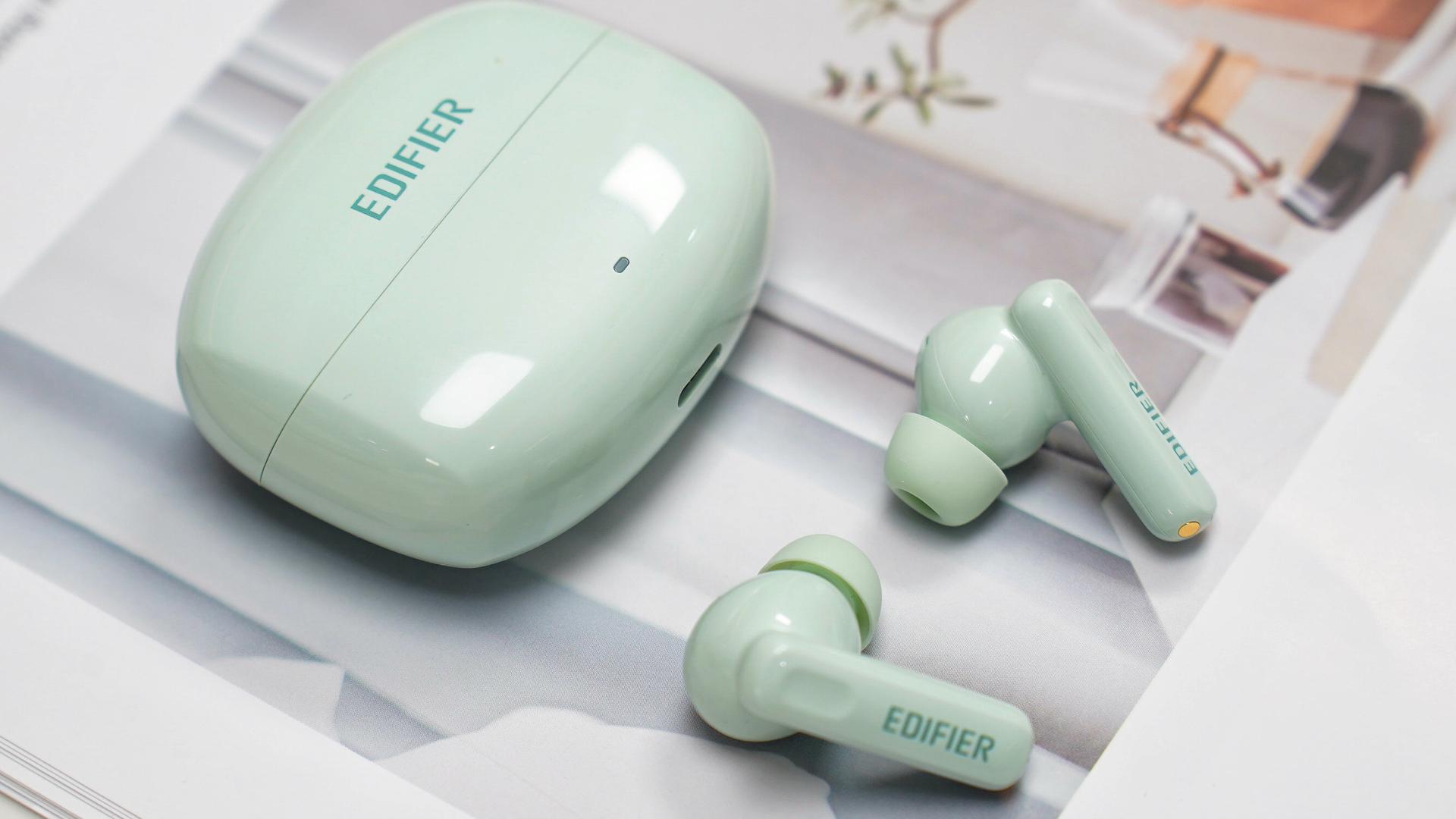 宝藏级百元耳机揭秘：这两款百元耳机，闭眼入不踩雷！