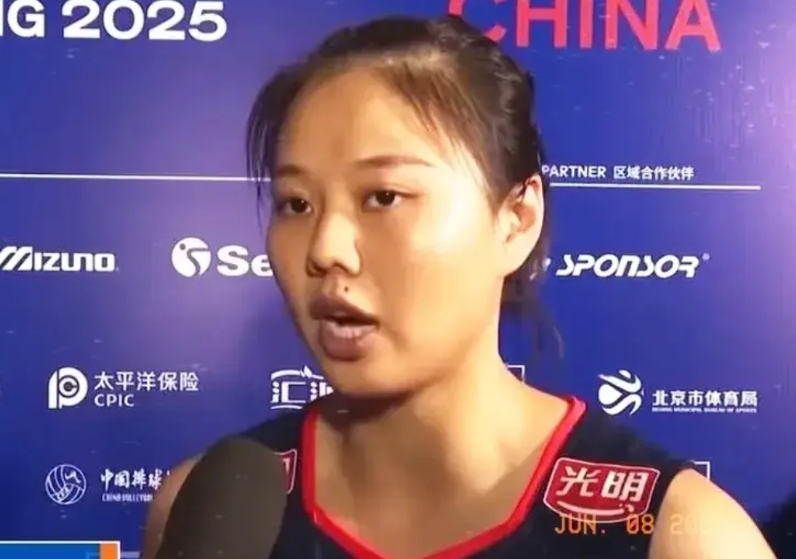 接应位置，赵勇在下一盘自己都不知道走向和结果的棋！昨晚中国女排对阵法国队，赵勇依