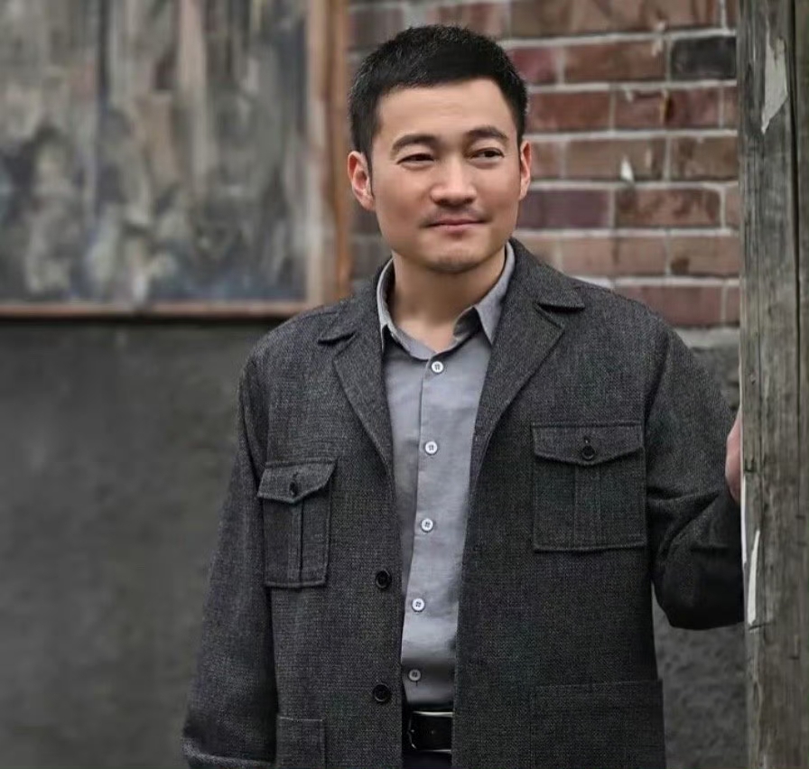 卓伟爆“吕秀才”喻恩泰婚变内幕！牛津学霸人设崩塌？婚前不婚主义，婚后迅速拉黑妻子