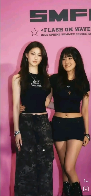 近日，贾静雯大女儿梧桐妹与钟丽缇的三个女儿一同亮相品牌活动。都好吸睛啊！