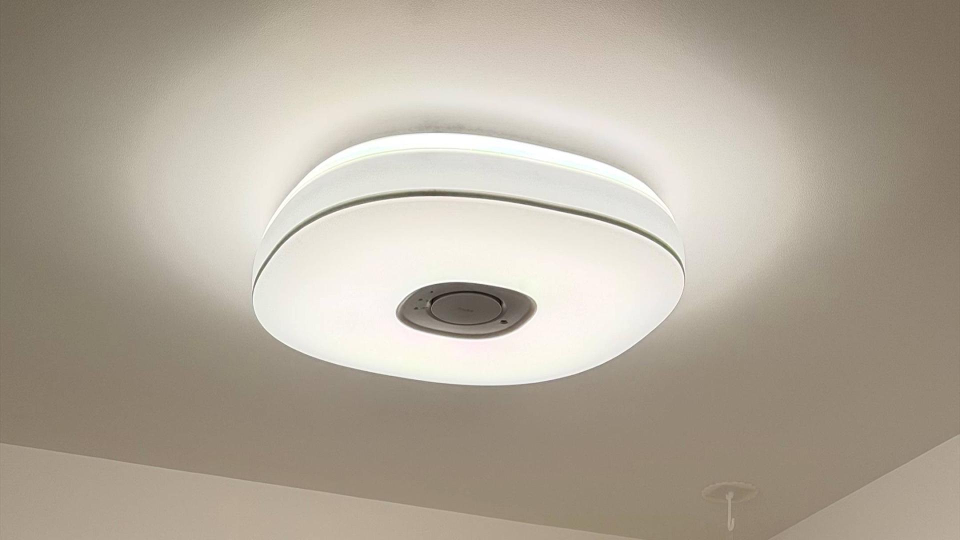 学习护眼吸顶灯推荐：一盏灯解决孩子学习中的亮度不足与色温不适