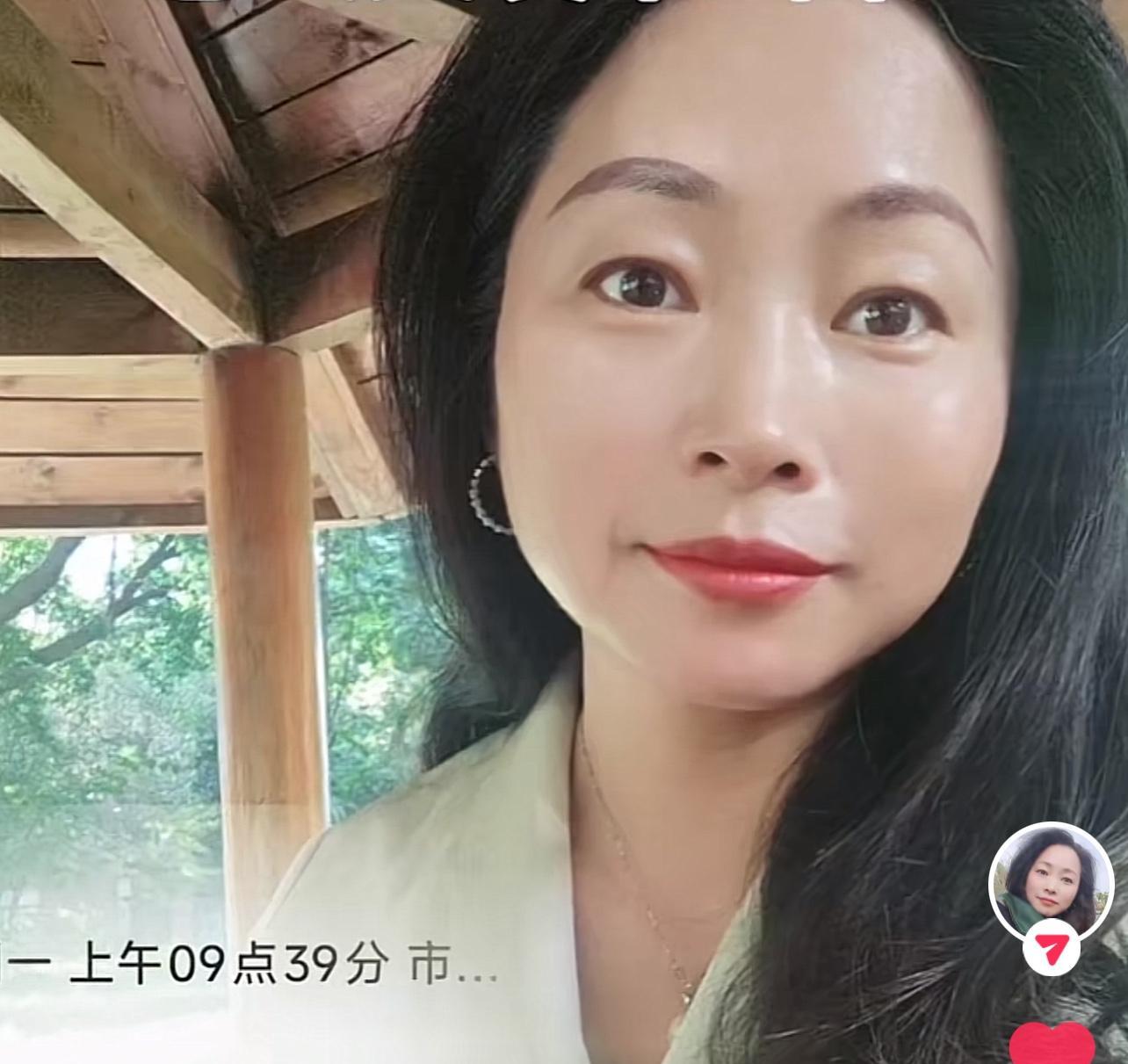 春燕姐电话回访录音曝光，北交姚向假片片事件未解决，她非常不满。



这段录音完