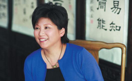 “香港有钱人，都喜欢娶运动员当老婆，这些人太聪明了！为什么他们不娶明星当老婆？”