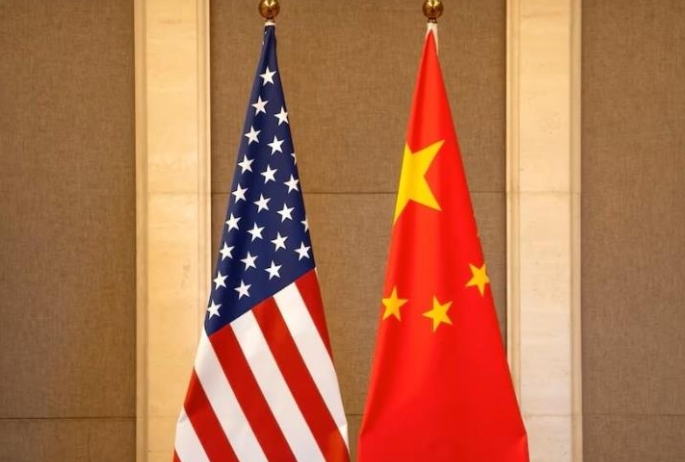 中国出手！限制30-40名美国人离境。

根据英国媒体当地时间周三（30日）援引