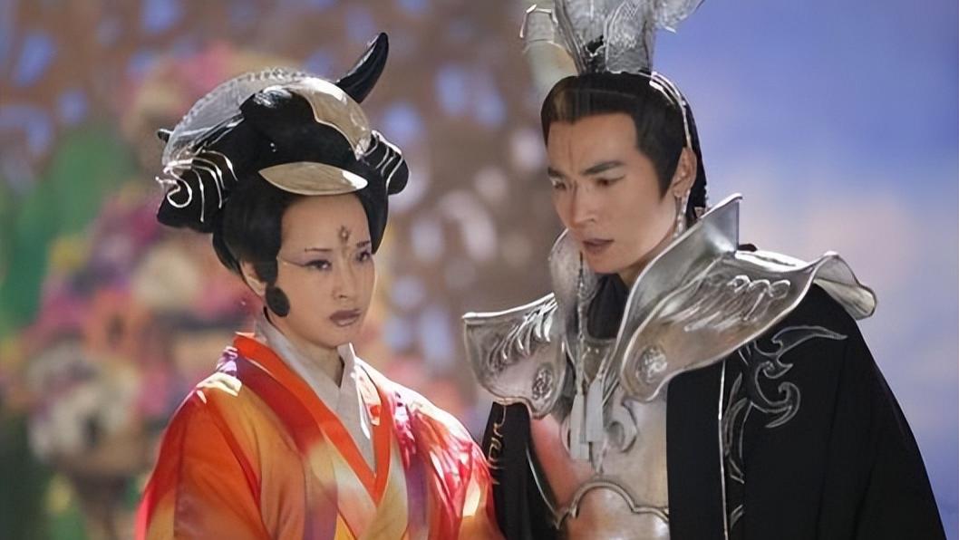 还记得《宝莲灯》里的嫦娥仙子吗？20年过去了，如今47岁依旧漂亮