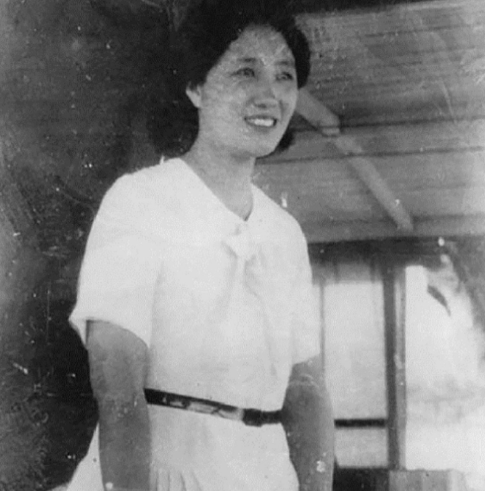 女富商点石成金，穷小子摇身一变，成了解放军开国上将，20年后再次相遇，穷小子怎样