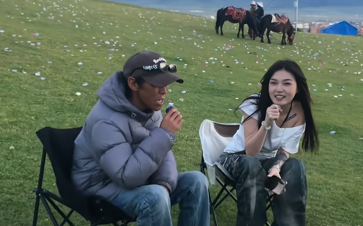 和当地藏族同胞的合唱，这是旅行的意义。
