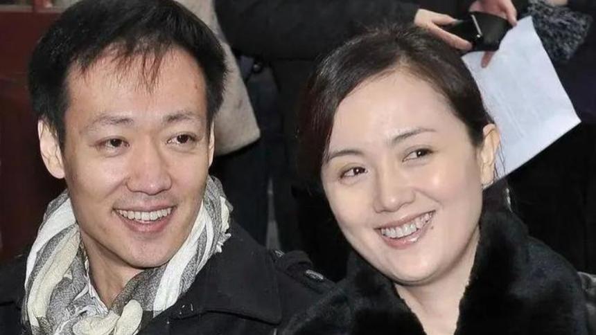 朱媛媛离世后，有的人向前走，有的人困在了过去