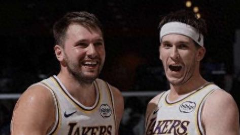 里夫斯拉伤缺阵四周，湖人该如何布局？