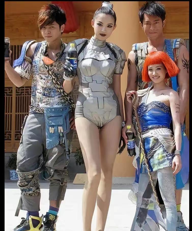 我开始理解我周杰伦了
蔡依林有一个很致命的缺点
不是因为她不红，也不是她不漂亮，