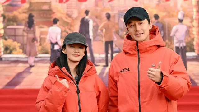 网友偶遇胡歌李沁拍《人间有味》：上海人演老北京，他能行吗？