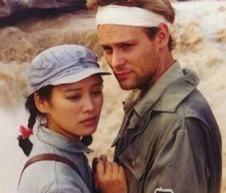 1997年，宁静保罗结婚后，第一次去美国婆家，洋婆婆非常满意，这个儿媳妇太漂亮了