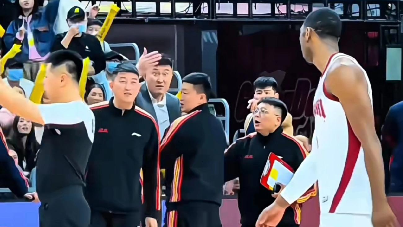 晋粤大战8次冲突！恶汉迪亚洛为何连伤广东5将？杜锋暴怒约战真相