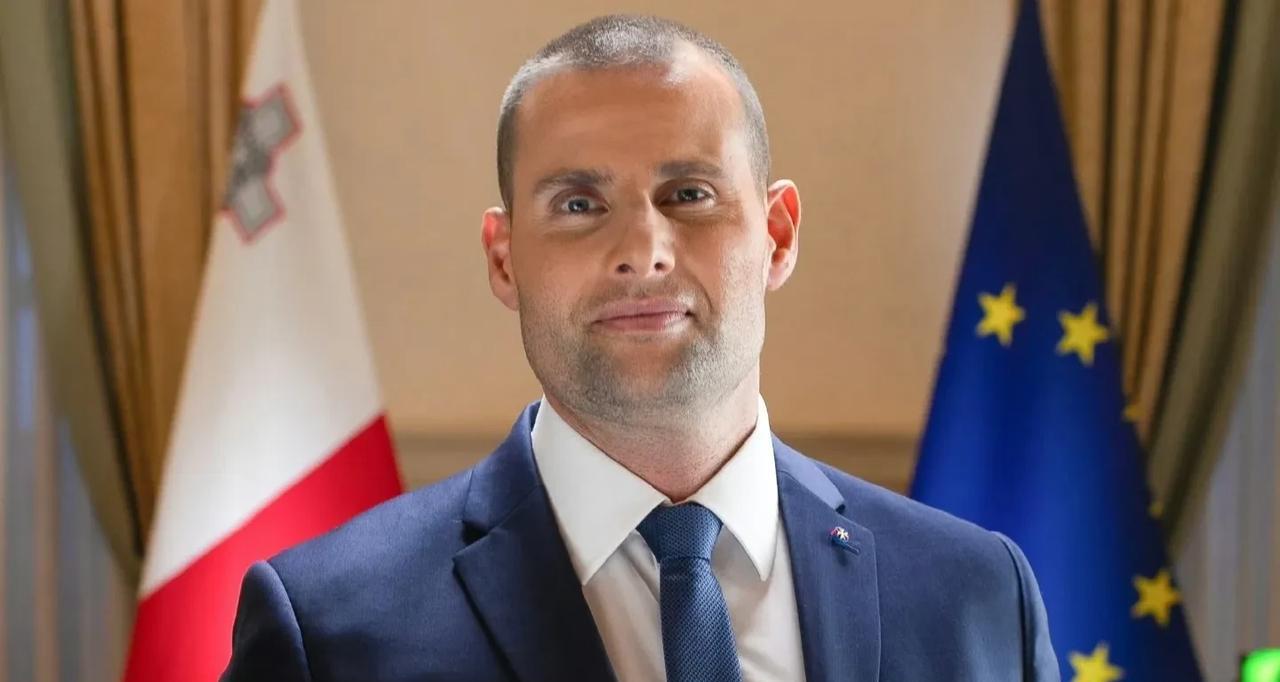 很好，很正能量，支持巴勒斯坦的国家越来越多！
就在今天，马耳他也宣布了，将于 9