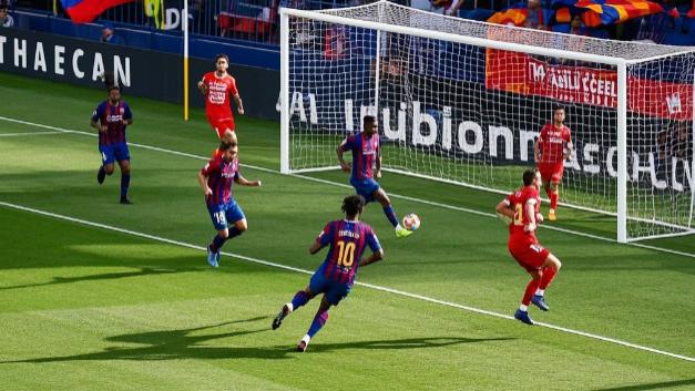 3.27 竞彩指南：巴萨罗那能否建立榜首优势？战术显微镜解析三大因素