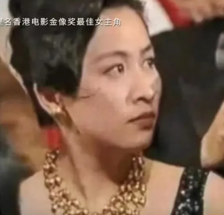 1991年金像奖颁奖礼前，林青霞和刘嘉玲私下约定：如果刘嘉玲获影后，她就在台上提