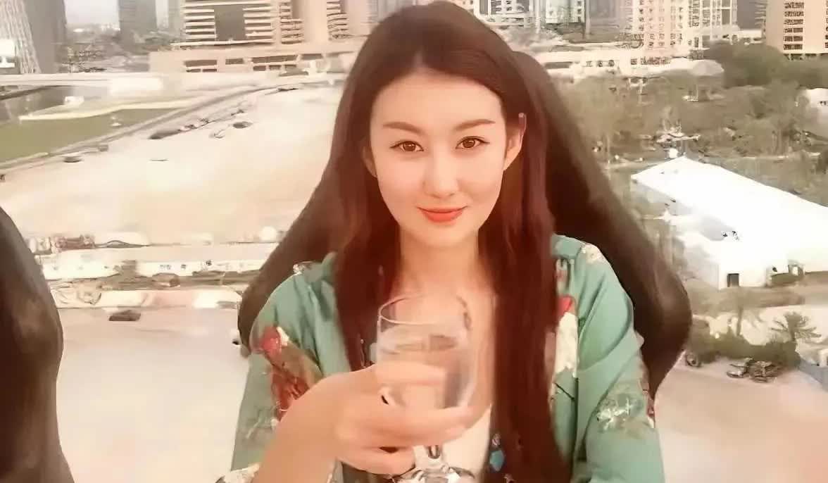 现在全网最着急的
不是王宝强，
也不是汪峰，更不是森林北，而是王宝强的女朋友