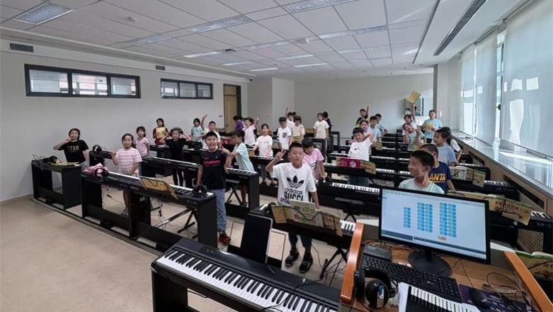 钢琴艺术中心：以科技重构音乐空间