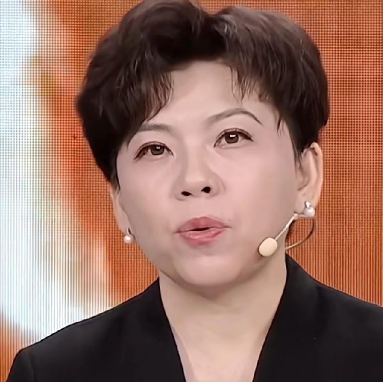 邓亚萍谈兼项运动员！
邓亚萍说：我们那时候兼项取决于你的能力，在队里的地位越高，