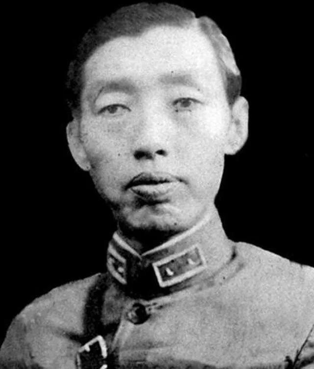 1931年，刚刚投靠张学良不久的石友三突然听说张学良竟然与蒋介石勾结背叛自己，一