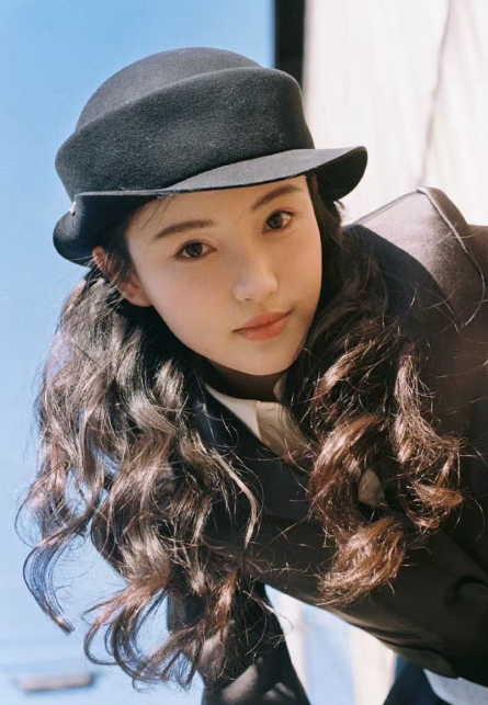 林小宅要演文吉儿的校园剧也太惊喜了！她的外形和演技都在慢慢成长，这次搭档优质校园