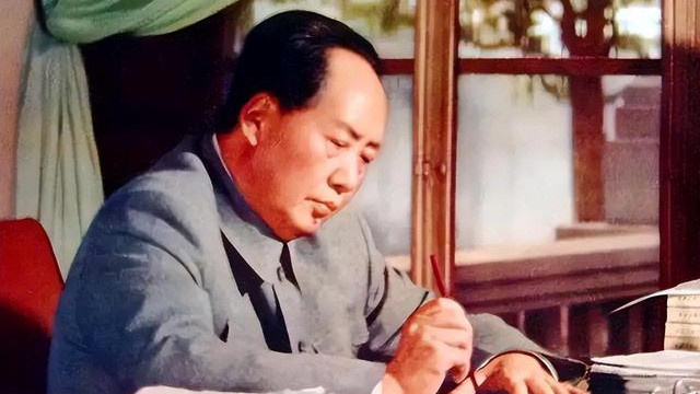 1993年，一杭州老人自称是毛主席儿子毛岸龙，还出书自证身世
