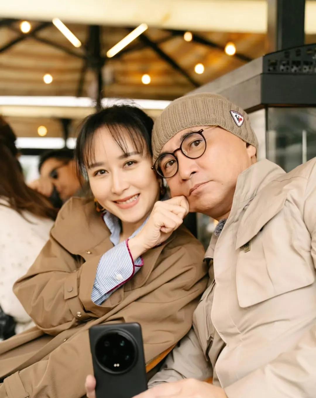 我真以为胡静婚姻很幸福
直到我闺蜜跟我说
难道你不知道胡静早年间在一个采访里面说