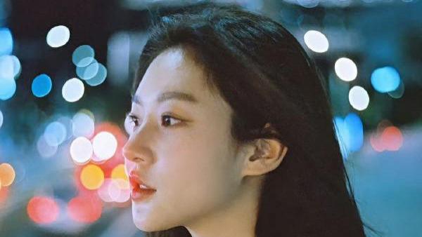 金秀贤金赛纶家中约会曝光，15岁少女的爱情为何沦为骗局？（恋爱始于未成年？）