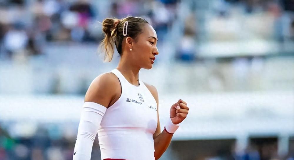 5月16日凌晨，WTA1000罗马站女单半决赛，郑钦文对阵高芙，以下是郑钦文本场