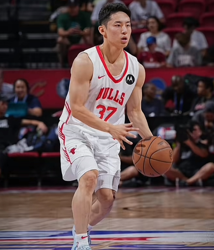 今日NBA夏季联赛公牛105-92击败步行者，河村替补出战26分半钟，砍下20分
