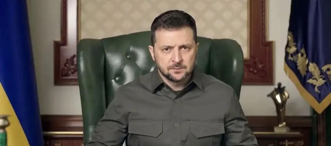 顶住了！
俄乌冲突已持续三年多，在这场关乎国家命运的严峻考验中，泽连斯基的蜕变清