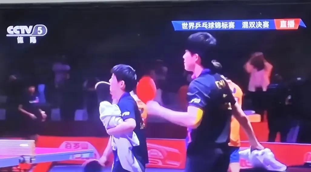国乒首金诞生！祝贺中国乒乓球队！
多哈世乒赛混双决赛，简直是一场心跳飙升的热血大