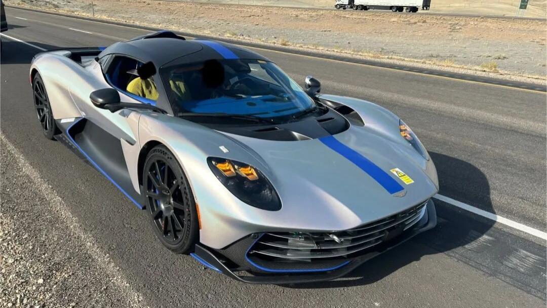 阿斯顿·马丁Valhalla原型车因危险驾驶被逮个正着