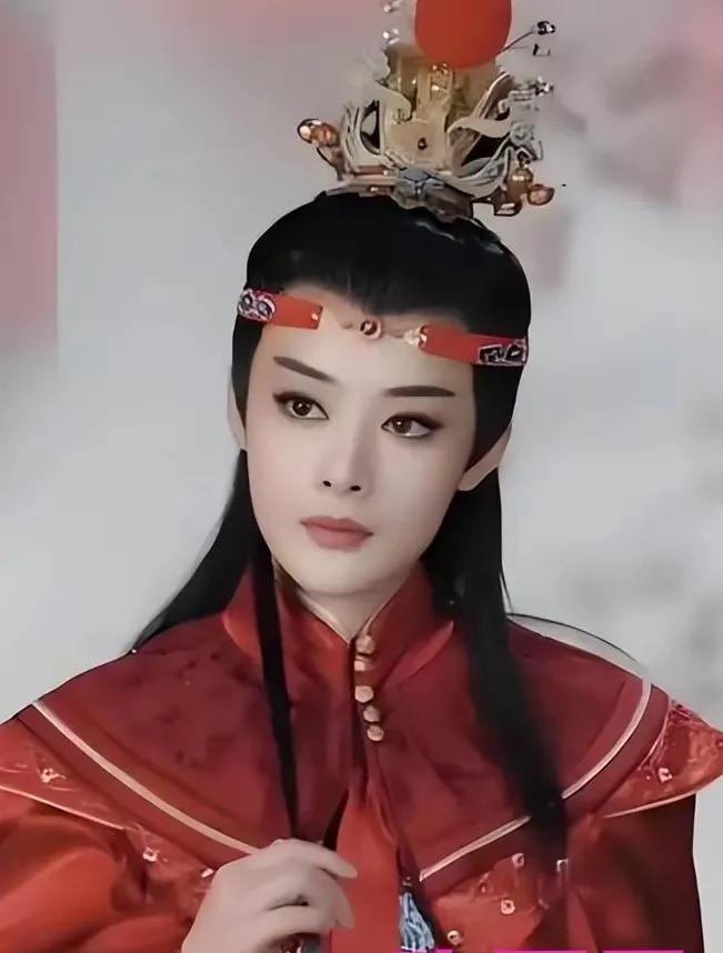 要我说就是闲的，不管是指责陈丽君的人，还是指责教授的人，教授指出陈丽君的错误，这