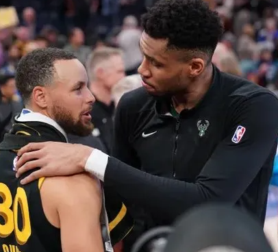 围绕扬尼斯-阿德托昆博的潜在交易讨论中，勇士在薪资层面具备同时吸收凯尔-库兹马与